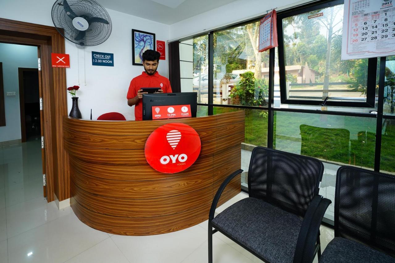 Oyo 6526 Ap Residency City Sultan Bathery Exterior photo